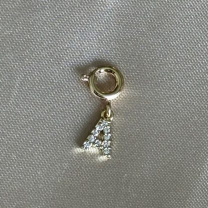 Initial charm - Bilde 2